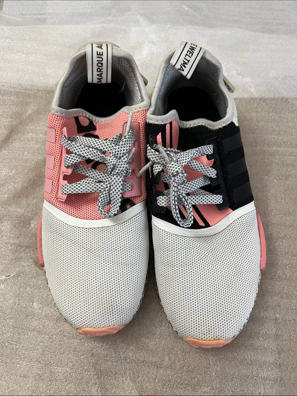 Youth adidas NMD_R1